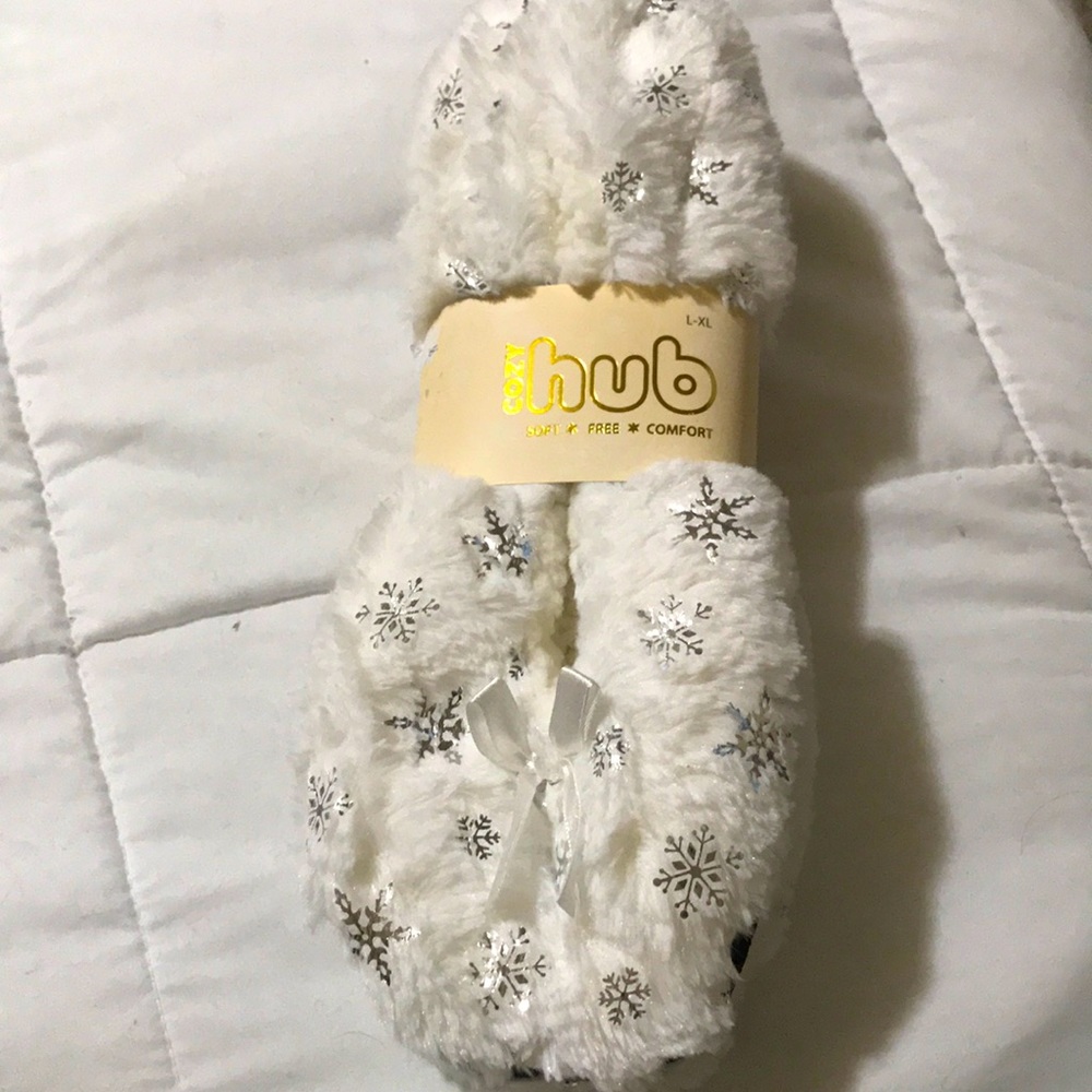 White comfy snowflake slippers